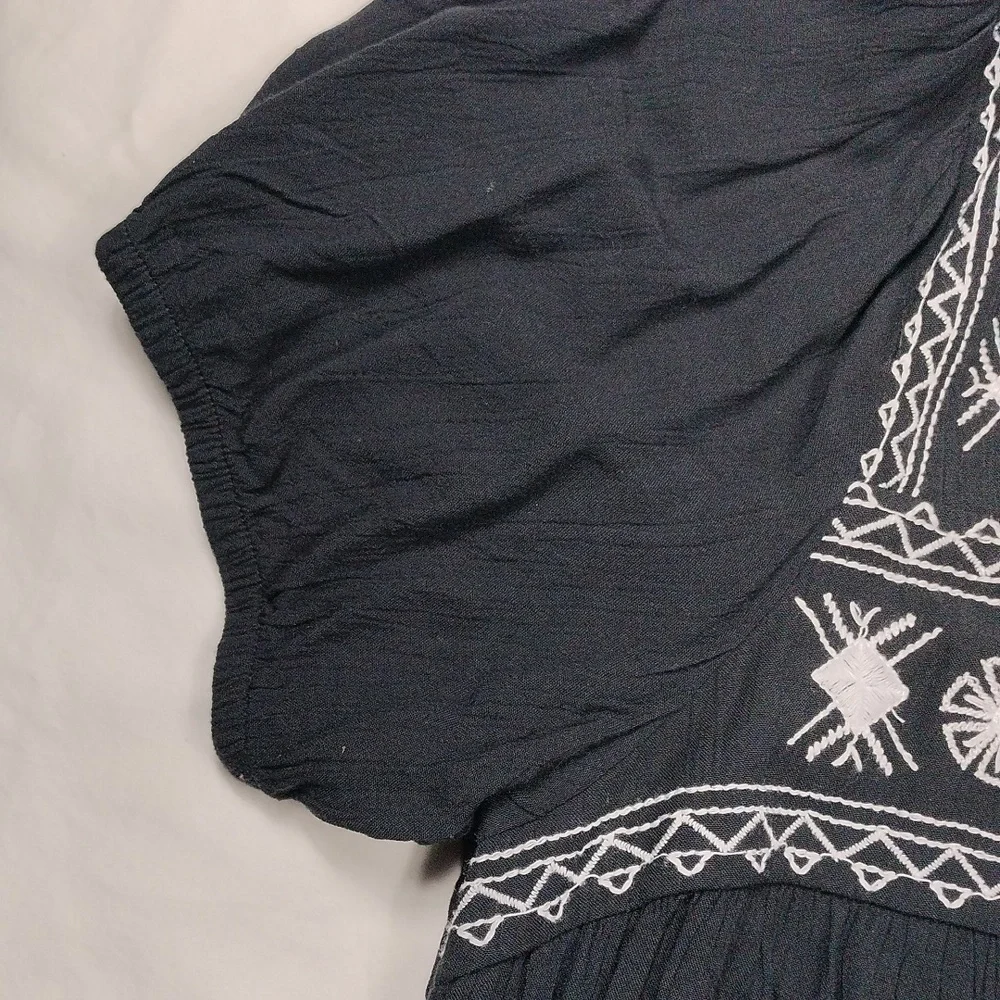 Mudd women's embroidered short sleeved top size XL - Picture 4 of 12